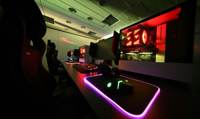 gaming gaming